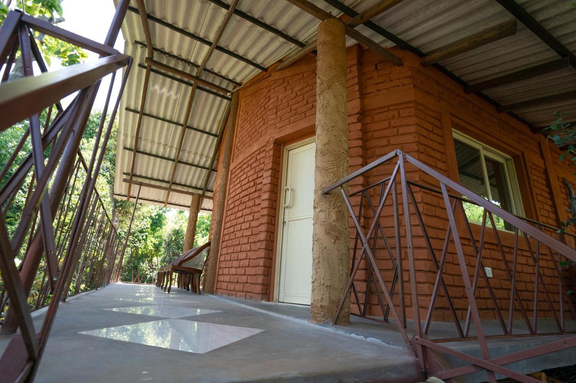 The Thick Forest Villa Sigiriya Buitenkant foto