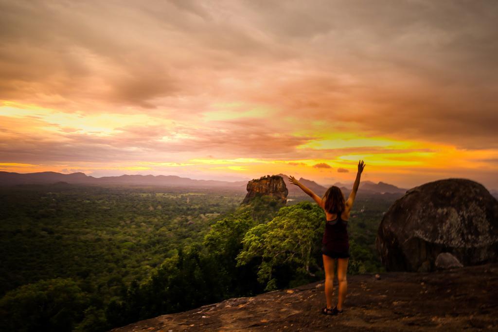 The Thick Forest Villa Sigiriya Buitenkant foto